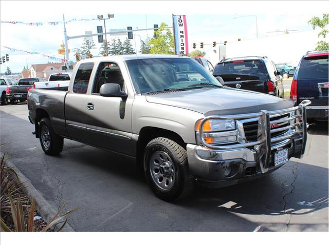 2006 GMC Sierra 1500 SL 2WD 4-cyl Automatic