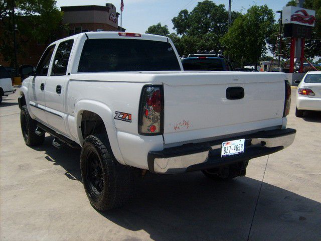 2006 GMC Sierra 1500 SLE Sierra 2WD