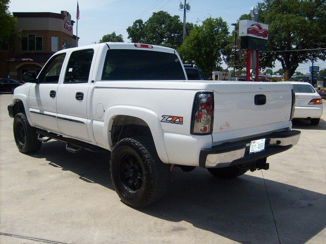 2006 GMC Sierra 1500 SLE Sierra 2WD