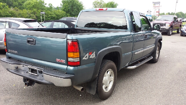 2006 GMC Sierra 1500 4DR SUV AT