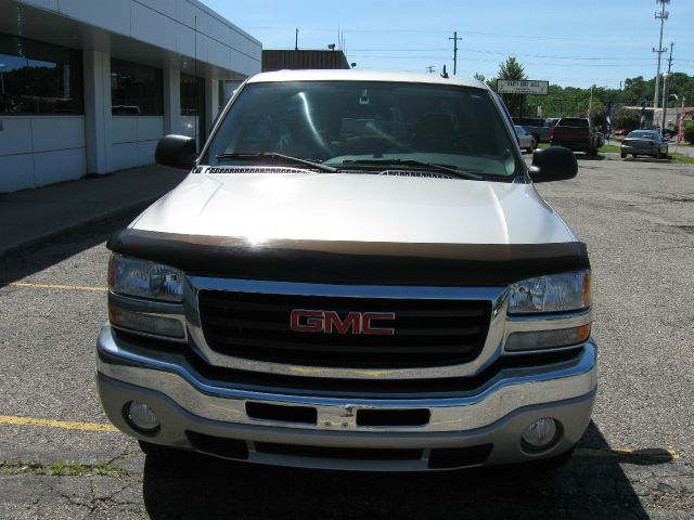 2006 GMC Sierra 1500 SLE Sierra 2WD