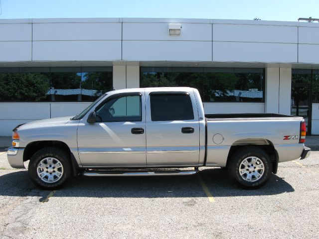 2006 GMC Sierra 1500 SLE Sierra 2WD