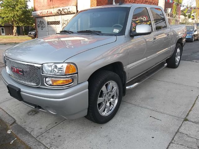 2006 GMC Sierra 1500 SLE Sierra 2WD