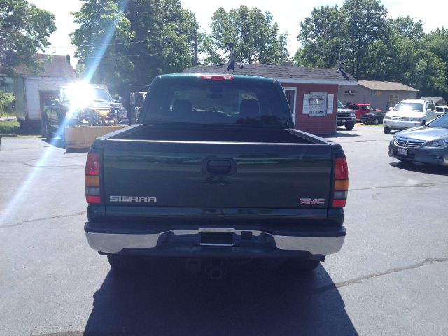 2006 GMC Sierra 1500 SLE Sierra 2WD