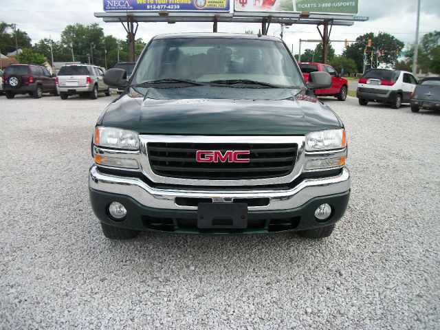 2006 GMC Sierra 1500 250H Premium Sedan 4D