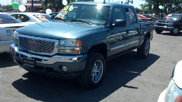 2006 GMC Sierra 1500 Base 3500 2 WD