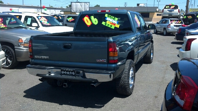 2006 GMC Sierra 1500 Base 3500 2 WD