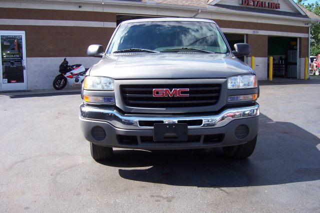 2006 GMC Sierra 1500 L Sedan 4D