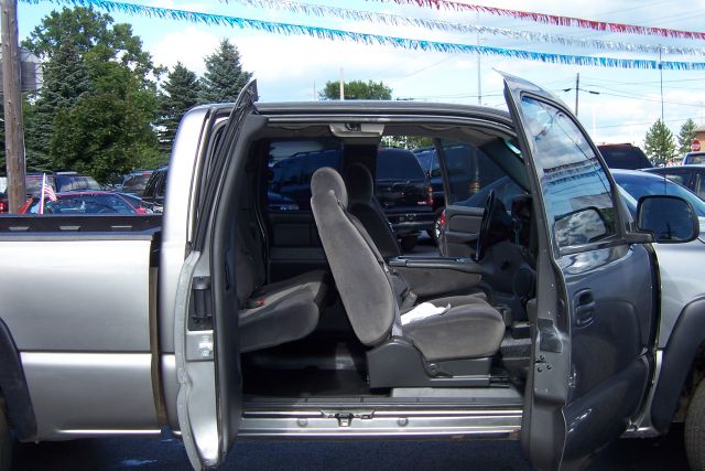 2006 GMC Sierra 1500 L Sedan 4D