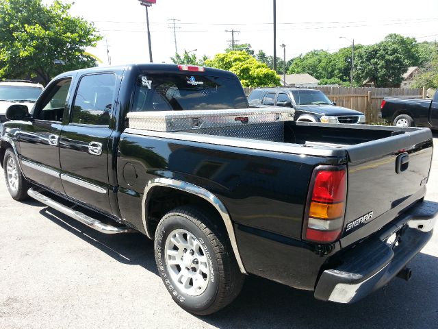 2006 GMC Sierra 1500 4WD V6