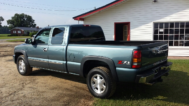 2006 GMC Sierra 1500 4DR SUV AT