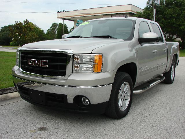 2007 GMC Sierra 1500 2WD Crew Cab 143.5