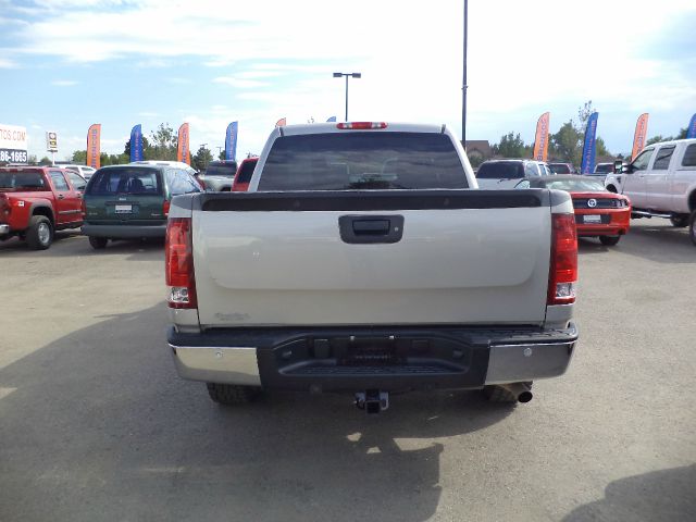 2007 GMC Sierra 1500 FWD CX LTD Avail