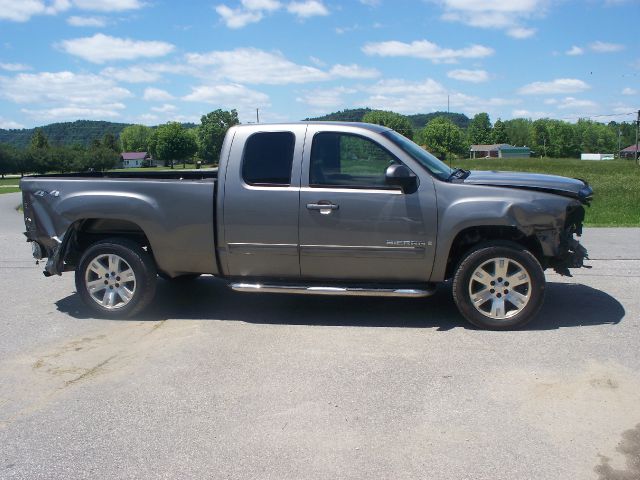 2007 GMC Sierra 1500 3500 4X4 LT1 Extcab 4dr 8Box