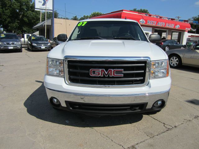 2007 GMC Sierra 1500 Base 3500 2 WD