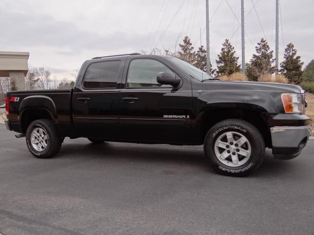 2007 GMC Sierra 1500 4x4 3rd Row Seating 1 Owner Carfax