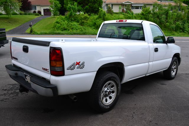 2007 GMC Sierra 1500 LS 2WD 4dr SUV