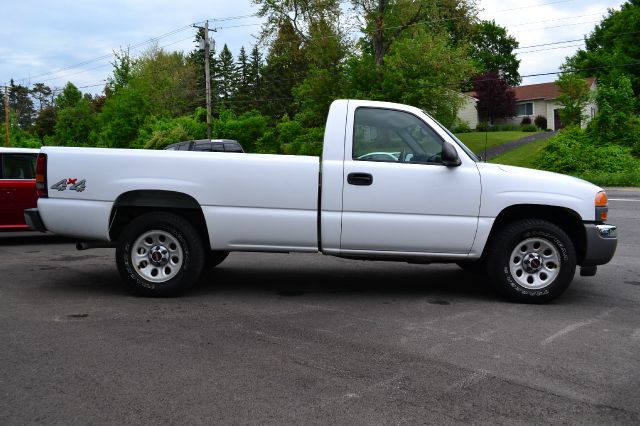 2007 GMC Sierra 1500 LS 2WD 4dr SUV