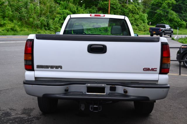 2007 GMC Sierra 1500 LS 2WD 4dr SUV