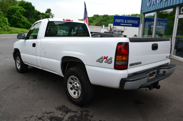 2007 GMC Sierra 1500 LS 2WD 4dr SUV