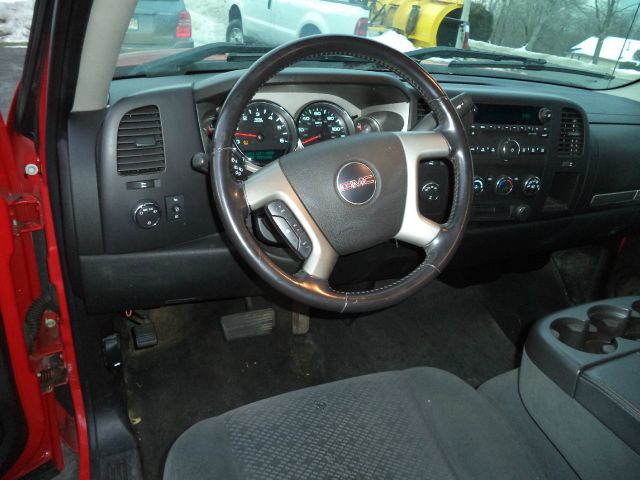 2008 GMC Sierra 1500 Denali-awd-quads-third-tv/dvd-nav-sunroof