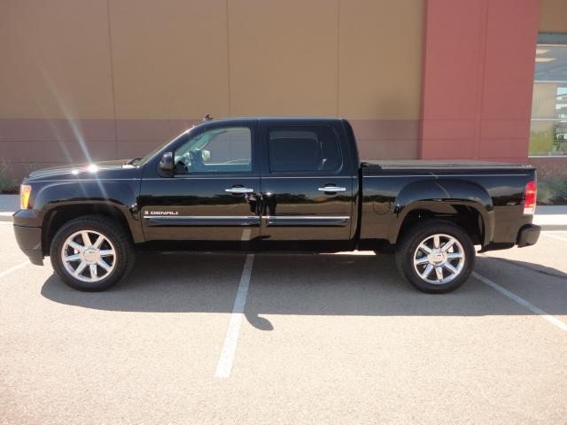 2008 GMC Sierra 1500 Flatbed Truck