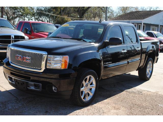 2009 GMC Sierra 1500 EX Sedan 4D