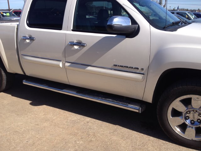 2009 GMC Sierra 1500 2WD Crew Cab 143.5