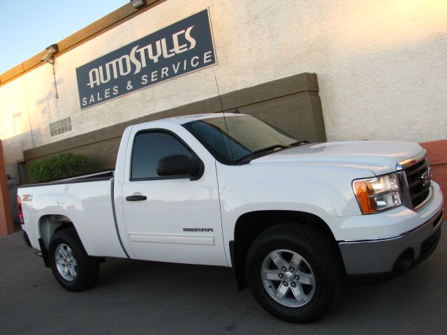 2011 GMC Sierra 1500 4x4 Crew Cab LE