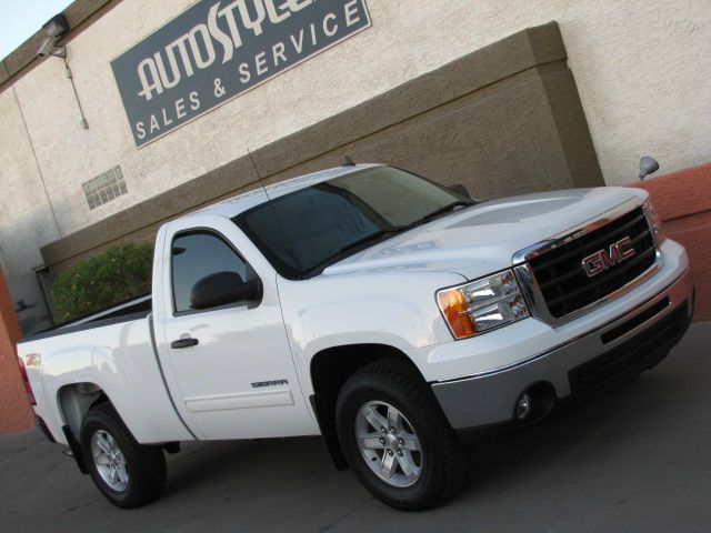 2011 GMC Sierra 1500 4x4 Crew Cab LE