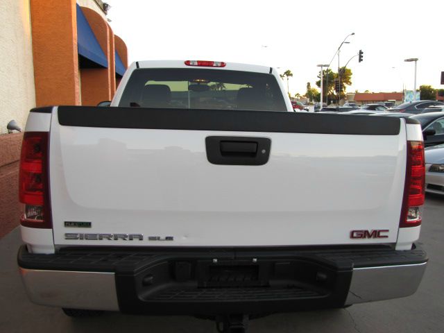 2011 GMC Sierra 1500 4x4 Crew Cab LE