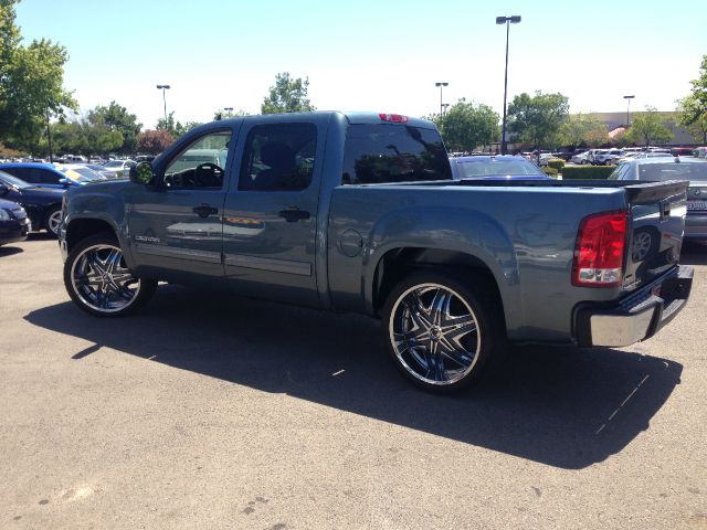 2011 GMC Sierra 1500 Slt-2nd Bench-4wd-sunroof-6 CD BOSE