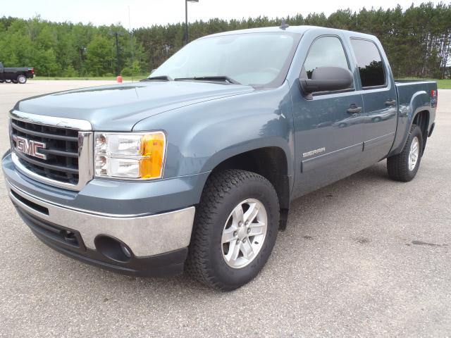 2011 GMC Sierra 1500 Premier 4.6L AWD