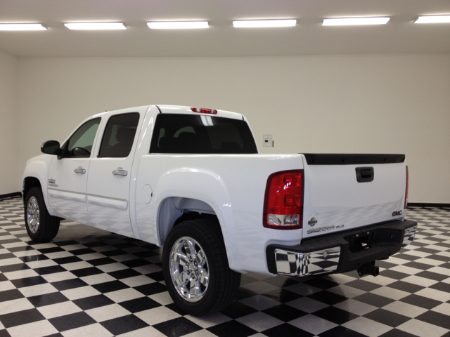 2013 GMC Sierra 1500 Evolution MR Sedan 4D