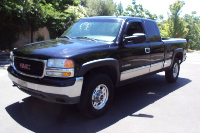 2002 GMC Sierra 2500 SLT