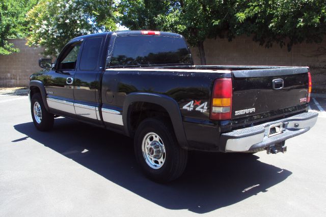 2002 GMC Sierra 2500 SLT