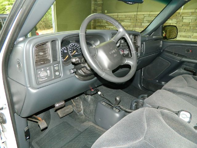 2002 GMC Sierra 2500 Standard 4X4 Hardtop