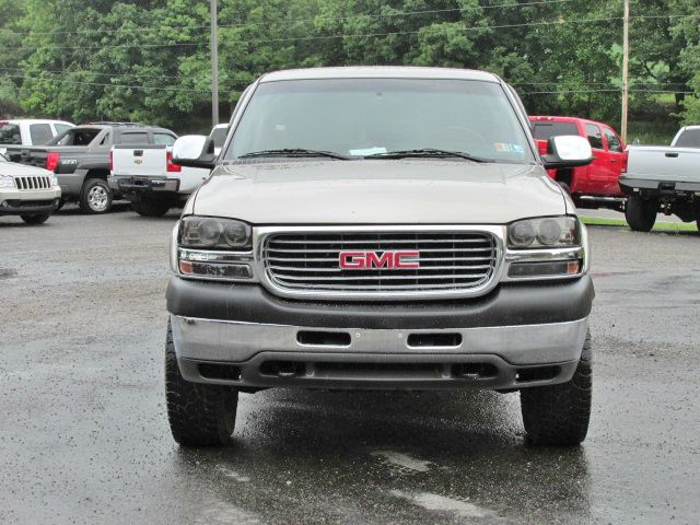 2002 GMC Sierra 2500 Luxury Package AWD