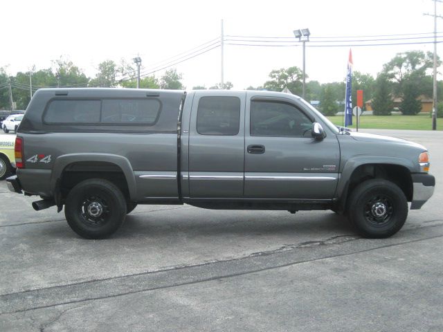 2002 GMC Sierra 2500 Standard 4X4 Hardtop