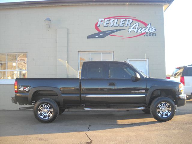 2003 GMC Sierra 2500 LE Sedan