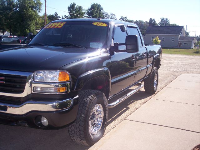 2003 GMC Sierra 2500 SLT