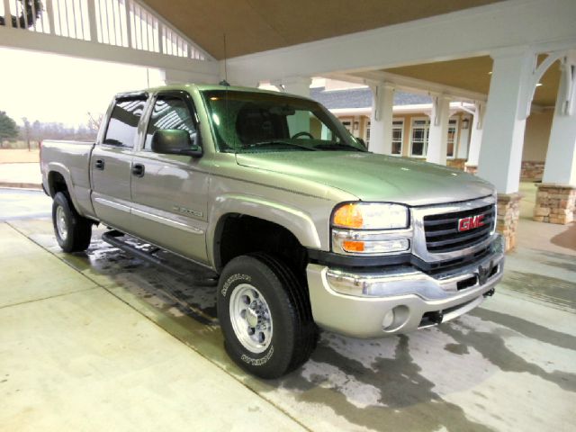 2003 GMC Sierra 2500 4DR Luxury 4X4