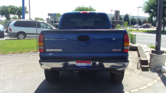 2003 GMC Sierra 2500 Standard 4X4 Hardtop