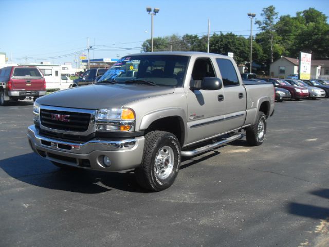 2003 GMC Sierra 2500 4DR Luxury 4X4