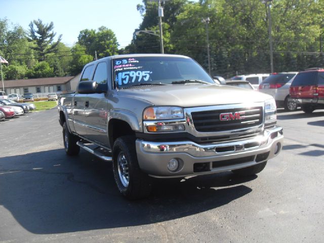 2003 GMC Sierra 2500 4DR Luxury 4X4