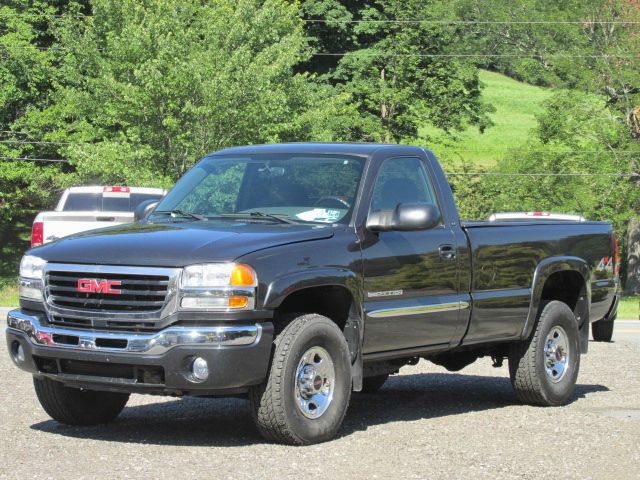 2004 GMC Sierra 2500 HEMI SOLD