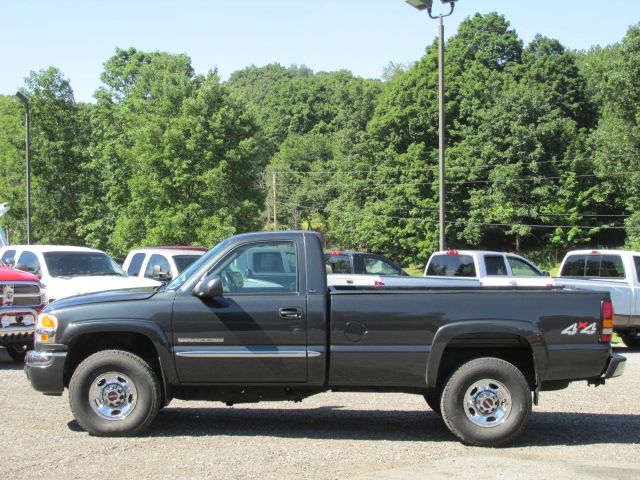 2004 GMC Sierra 2500 HEMI SOLD