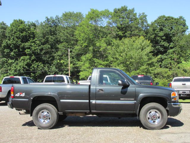 2004 GMC Sierra 2500 HEMI SOLD