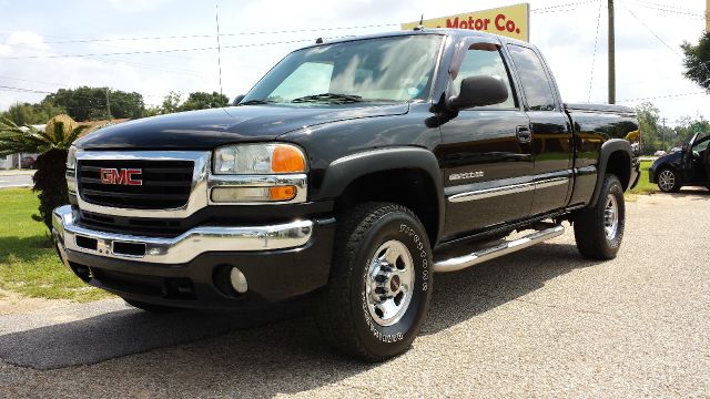 2004 GMC Sierra 2500 4DR SUV AT