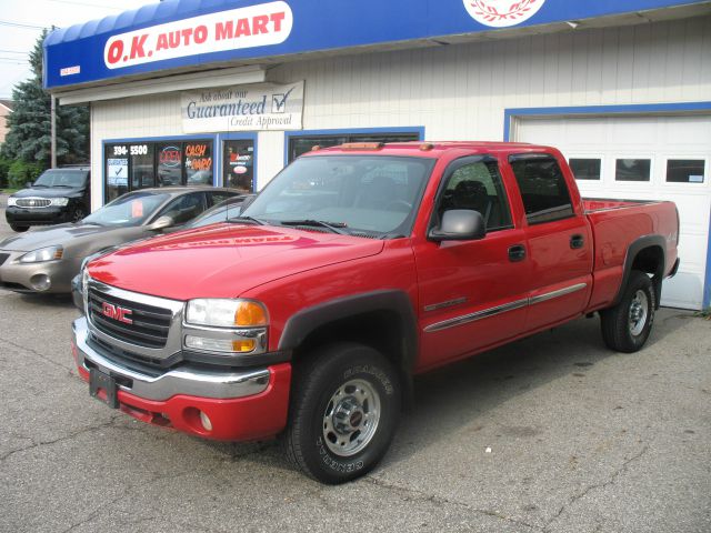 2004 GMC Sierra 2500 4x4auto